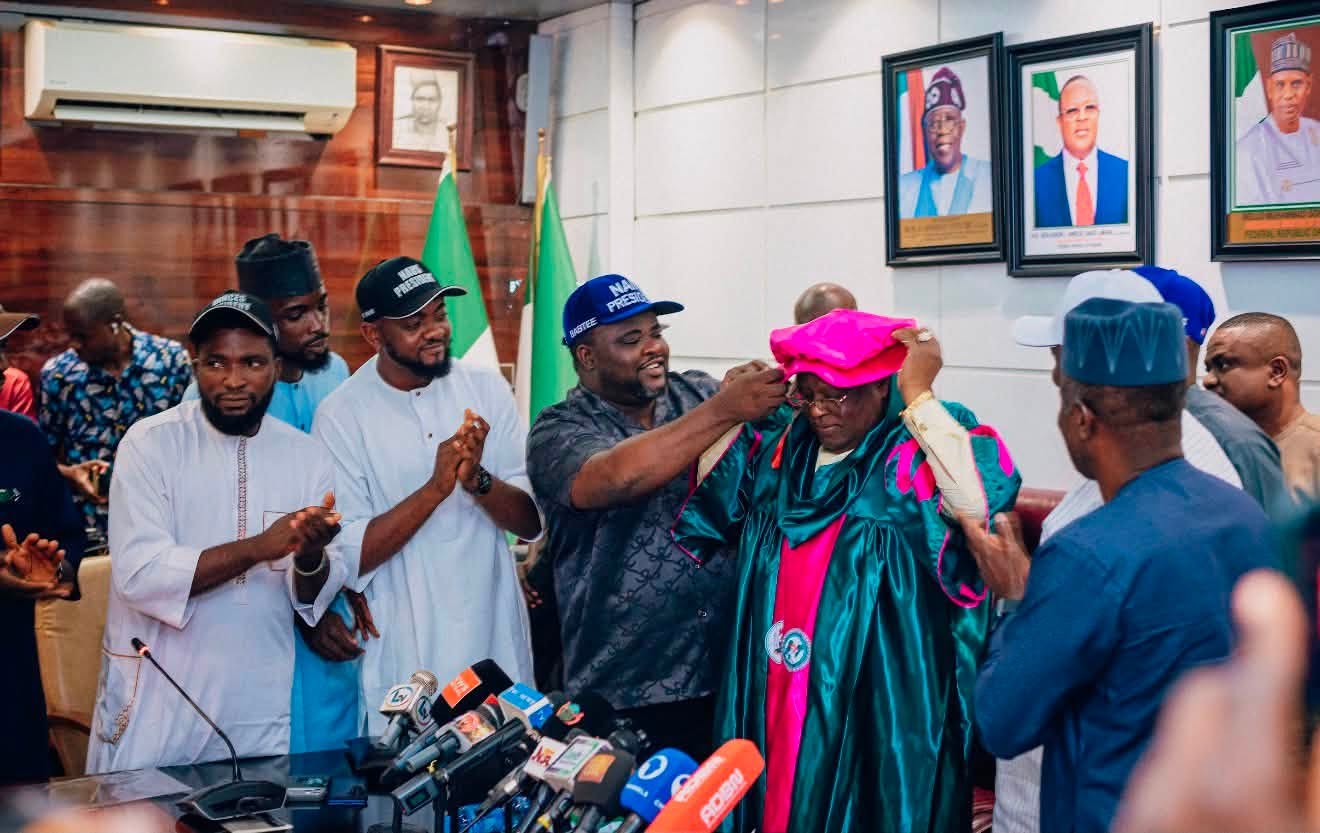 NANS Engages Minister of Works Sen. Engr. David Umahi, Confers Patronship of Apex Student Body